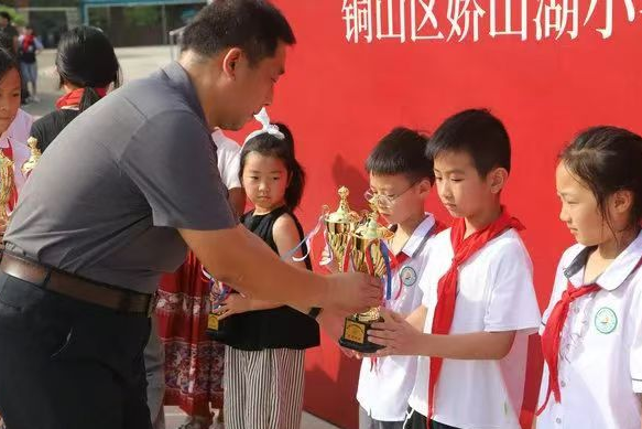 弘揚教育家精神 爭做新時代大先生