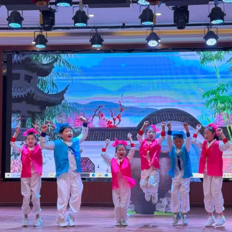 童心繪寓言 童聲傳智慧——江蘇省徐州市銅山區(qū)大許實驗小學關(guān)工委舉辦寓言故事智慧演出活動