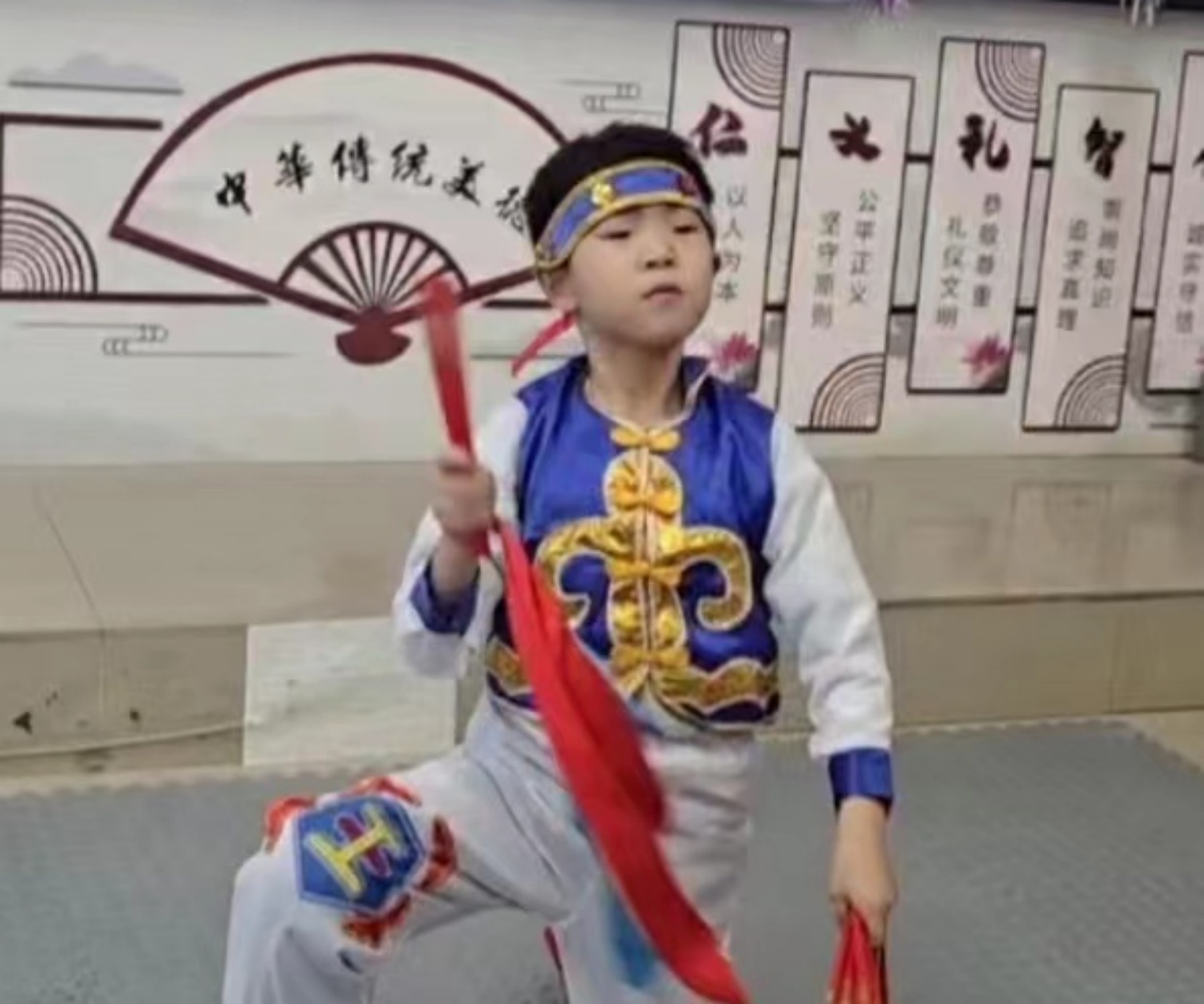 中華民族一家親，同心共筑中國夢——內蒙古自治區赤峰市元寶山區平礦二小關工委“民族政策宣傳月”主題活動紀實