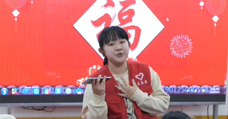 竹板聲聲破陋習——內蒙古自治區赤峰市元寶山區草原藍哈達協會關工委快板書唱響移風易俗“新旋律”