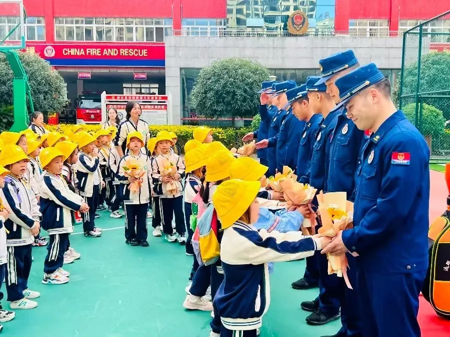 四川省巴中市南江縣：貼心服務(wù)，細(xì)耕優(yōu)化服務(wù)保障“責(zé)任田”