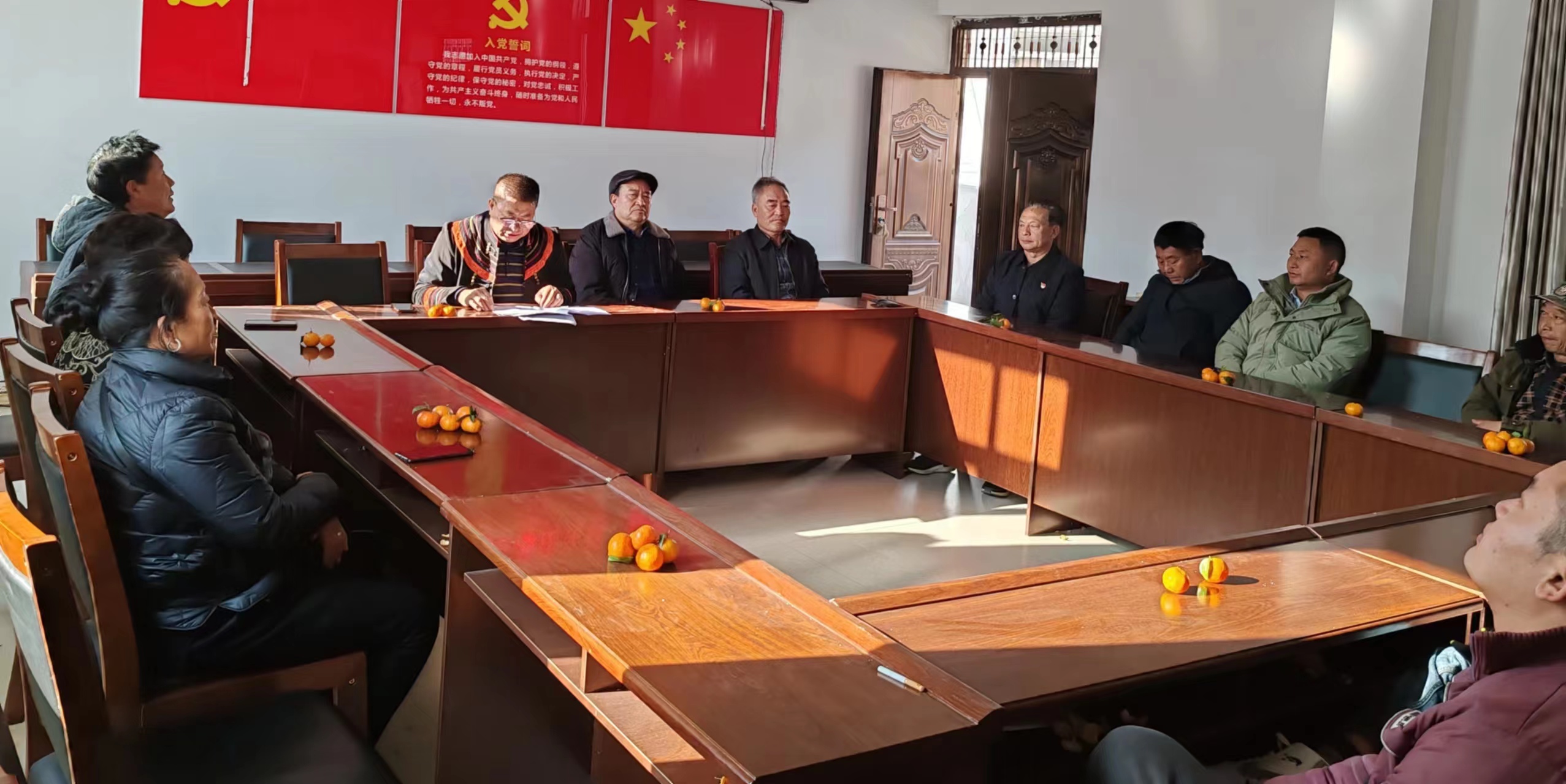 四川省涼山州甘洛縣關(guān)工委組織學(xué)習(xí)習(xí)近平總書記在紀(jì)念毛澤東同志誕辰130周年座談會(huì)上的重要講話精神