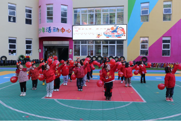 四川省涼山州鹽源縣幼兒園關工委開展“傳承文明，臘八話粥”主題活動