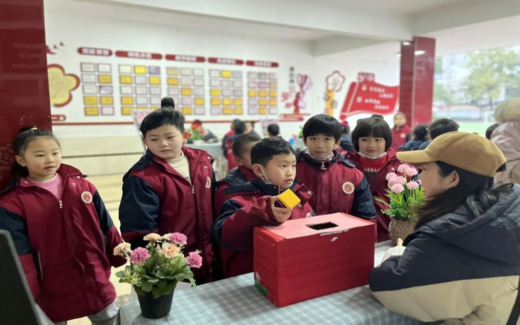 湖南吉首市谷韻民小關工委：樂享童年 趣味游考