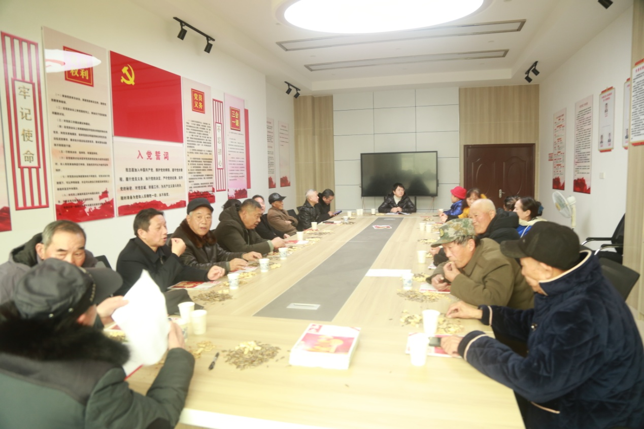 崇仁縣法院關工委召開退休老干部迎新春茶話會