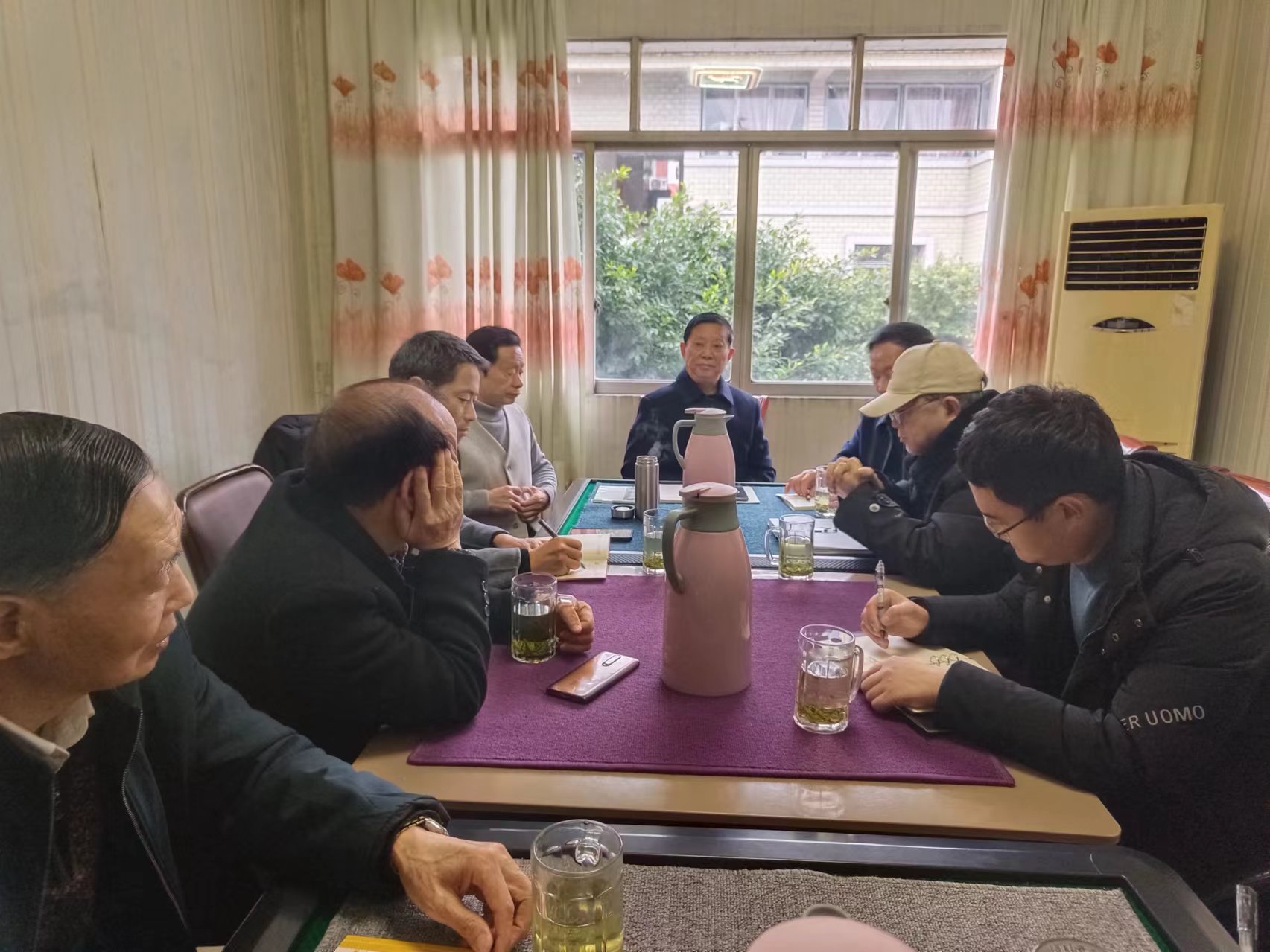 南充市南部縣關(guān)工委召開法治關(guān)愛工作推進(jìn)會
