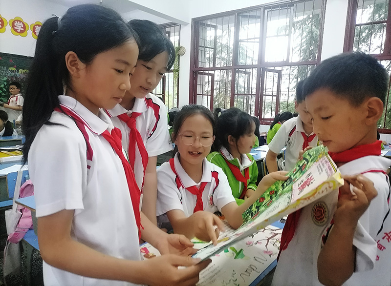 湖南省吉首市谷韻民小關工委開展“弘揚傳統文化  暢游廿四節氣”主題實踐活動