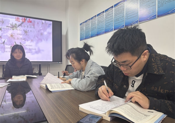 書香浸潤心靈，共筑教育夢想——江蘇省徐州市銅山區泉潤路幼兒園關工委開展教師讀書分享活動
