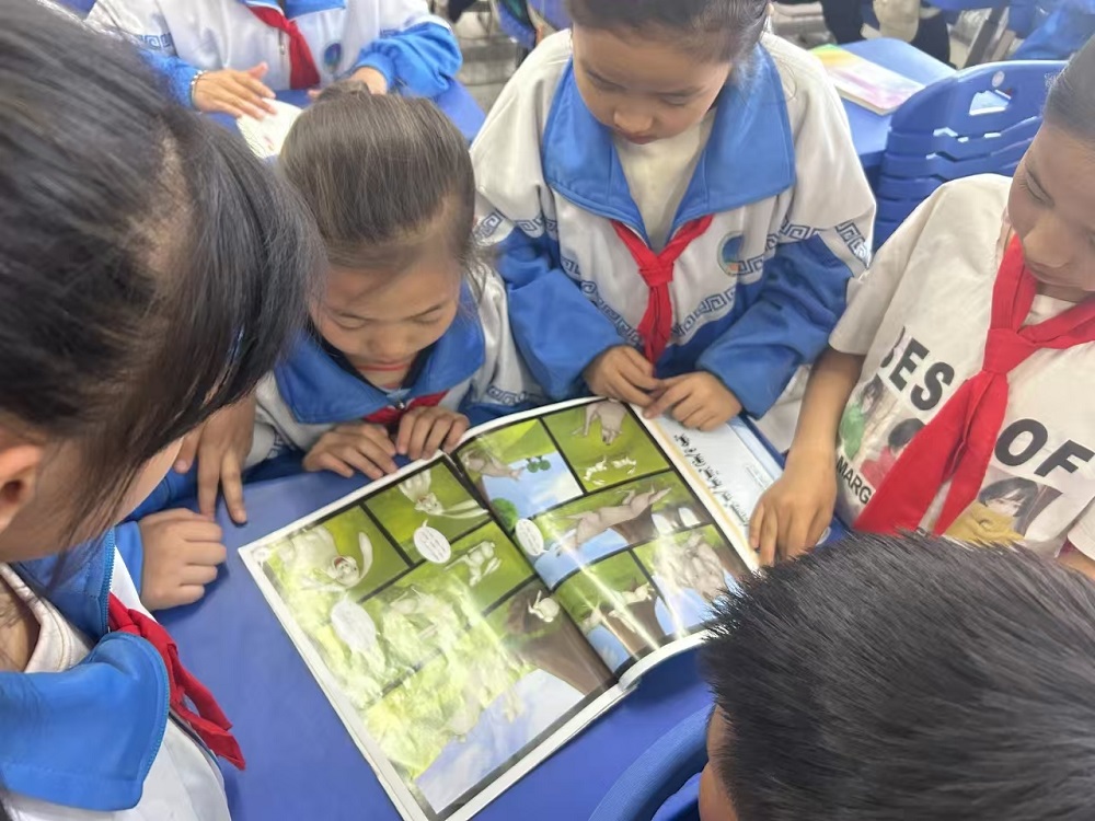 書香潤童年 閱讀伴成長——內蒙古自治區赤峰市翁牛特旗阿什罕中心小學關工委讀書日活動效果好