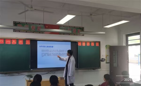 江蘇省徐州市銅山區漢王鎮中心中學關工委開展“全國兒童預防接種日”宣傳活動