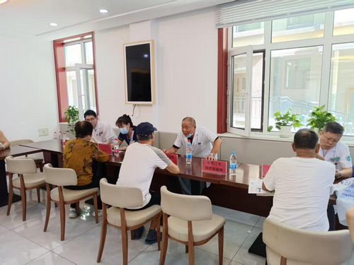 黑龍江省牡丹江市陽明區(qū)陽明街道關(guān)工委組織開展“健康護(hù)航·關(guān)愛同行”義診服務(wù)活動(dòng)