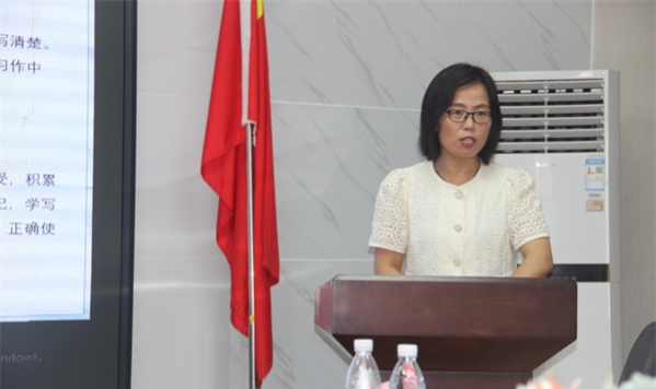 江蘇省徐州市銅山區劉集鎮小學關工委開展暑期教師語文教學培訓活動