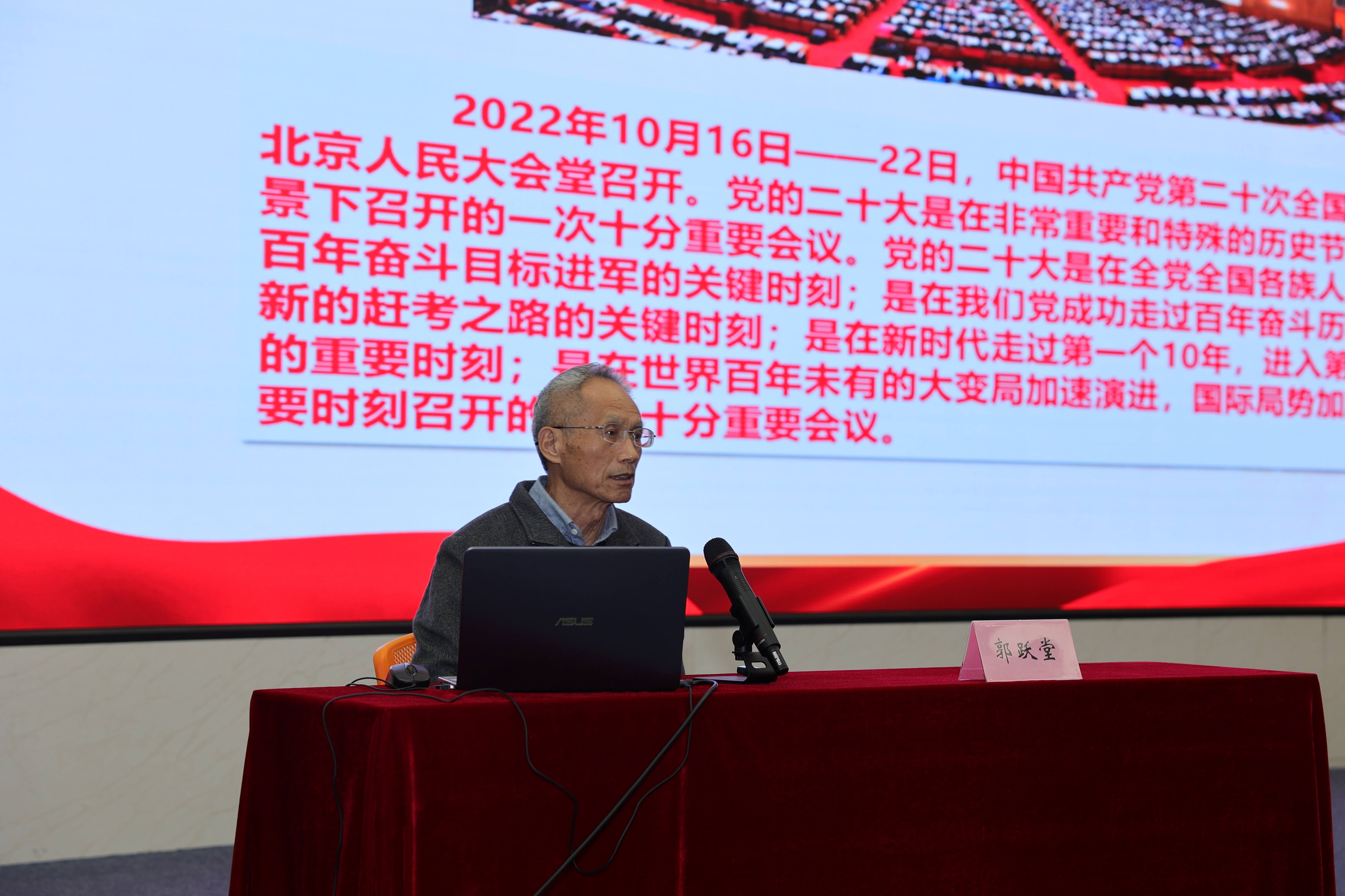 老勞模宣講進(jìn)企業(yè)  凝心聚力建新功1.JPG