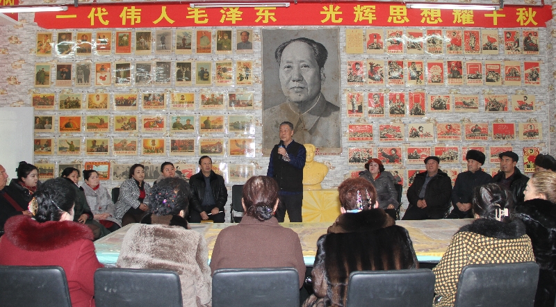 主持及學(xué)習(xí)文件精神.JPG