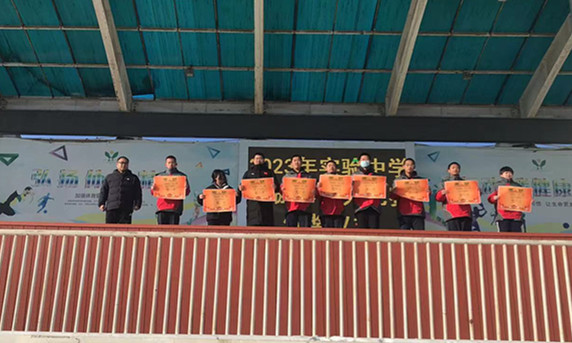 元寶山區(qū)實驗中學(xué)征文活動照片5_副本.jpg