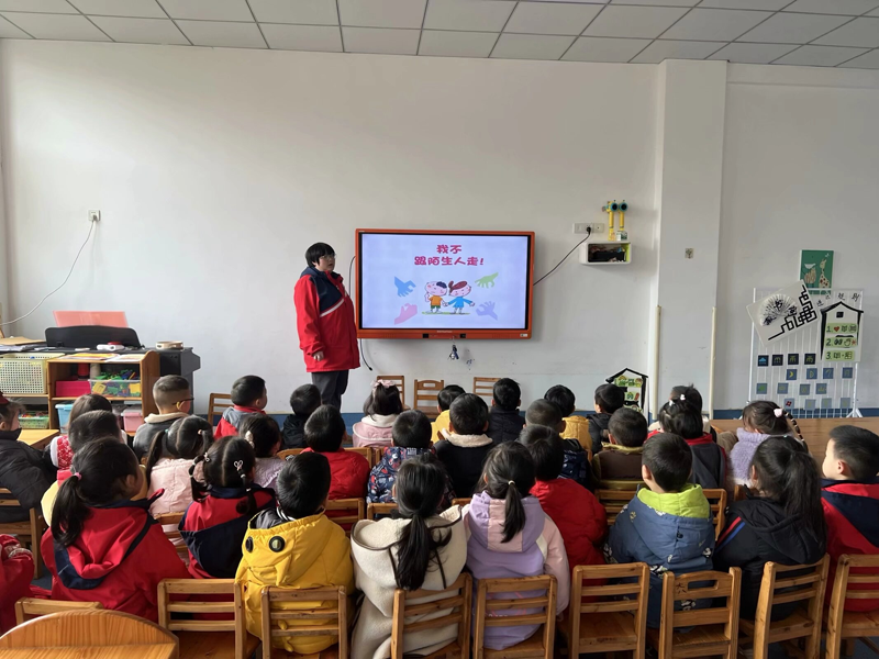 幼兒園圖片3.png