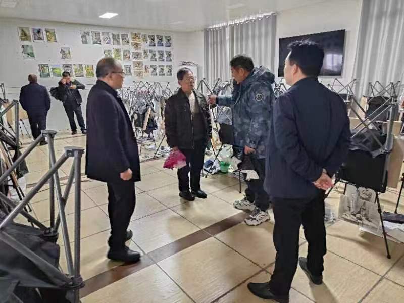在繪畫實驗基地參觀.jpg