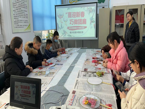 “喜迎新春，巧做團扇”永生花團扇DIY體驗活動 (1)_副本.jpg