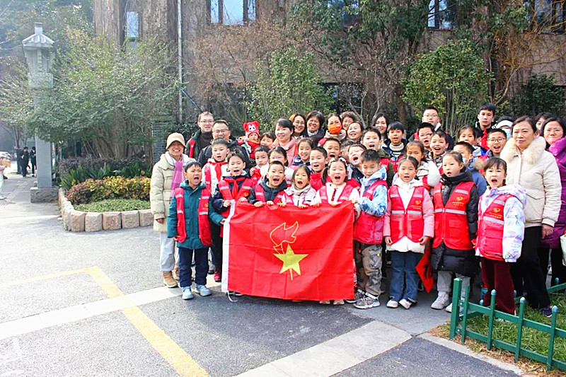 江蘇省南京市玄武區(qū)成賢街社區(qū)關工委開展“遇見文史成賢，追夢自信童年”活動(5).jpg
