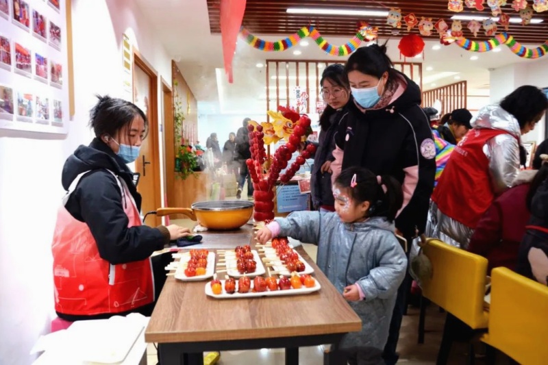 江蘇省南京市玄武區鎖金村街道新莊社區關工委組織開展迎新春文化宣傳活動（1） (3).jpg