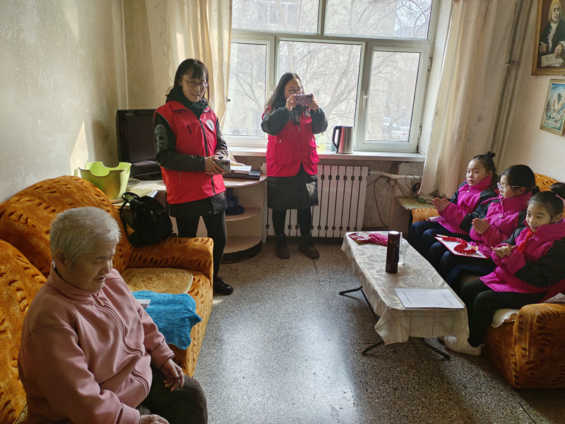 元寶山區東城街道新華社區學雷鋒活動照片1_副本.jpg