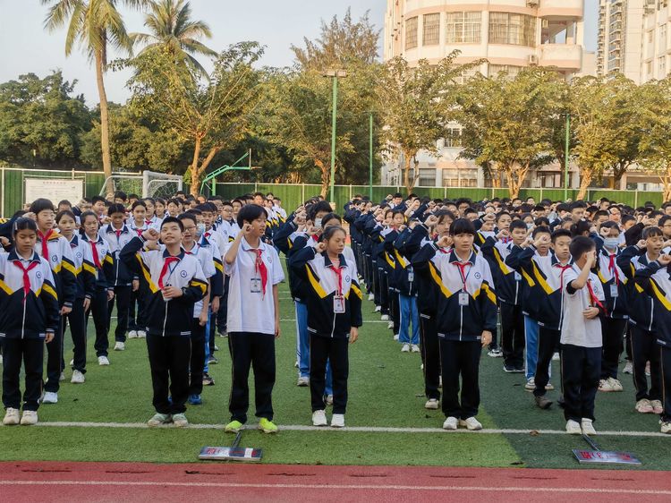 d10a05182fb47b8ee9ffa3243f0d4bc0.jpg
