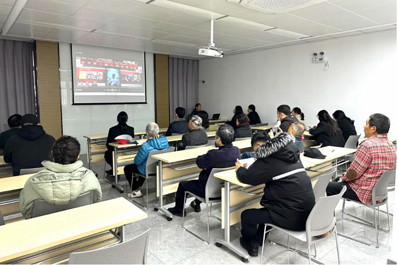 江蘇省南京市玄武區(qū)梅園新村街道關(guān)工委開展“緬懷先烈 祭奠英雄”活動(dòng)(1).png