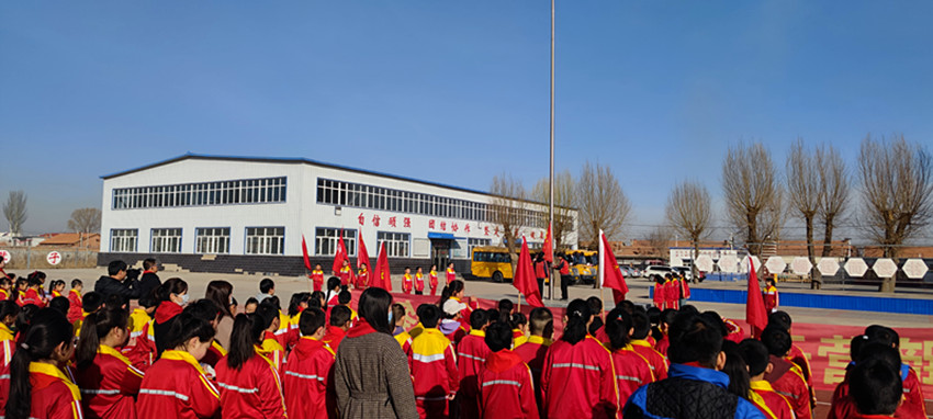 元寶山區(qū)馬蹄營(yíng)子學(xué)校清明節(jié)活動(dòng)照片17pg_副本.jpg