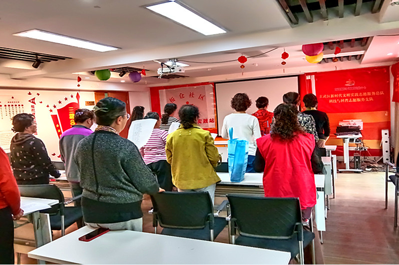 玄武區玄武湖街道板倉社區關工委組織“五老”開展“唱紅歌”活動(3).png