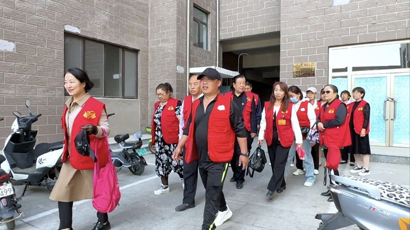 元寶山區平莊城區街道星海社區關工委助殘日活動照片8jpg_副本.jpg