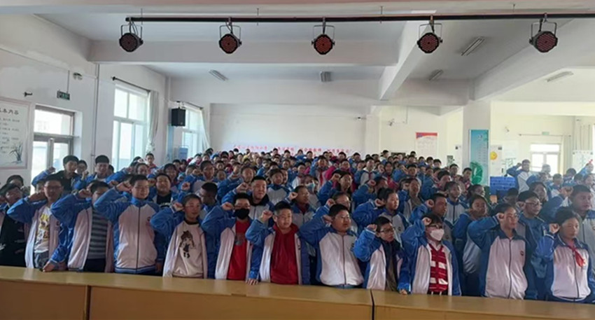 元寶山區(qū)向陽小學法制教育活動照片4_副本.jpg