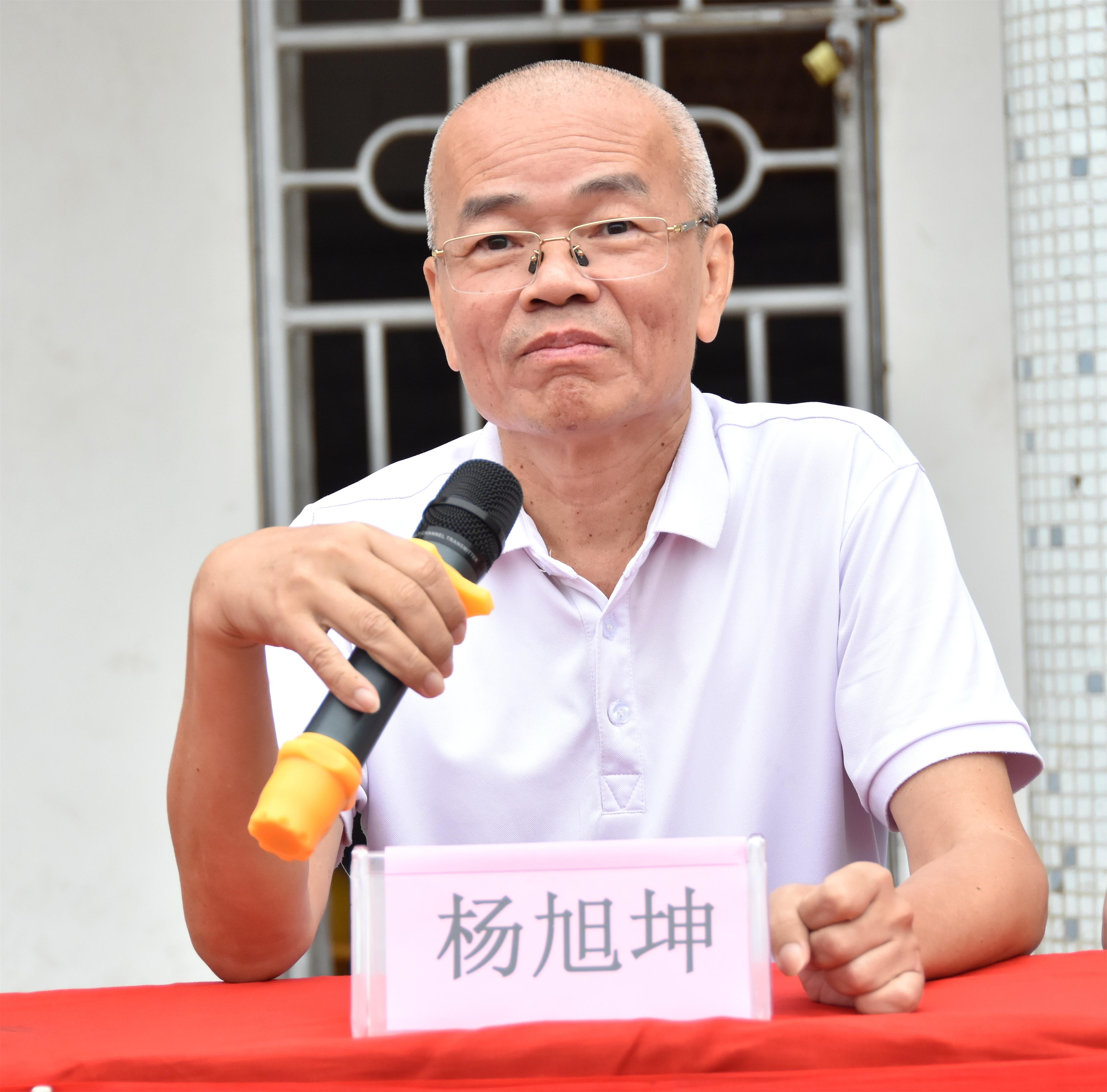 區關工委領導楊旭坤.jpg