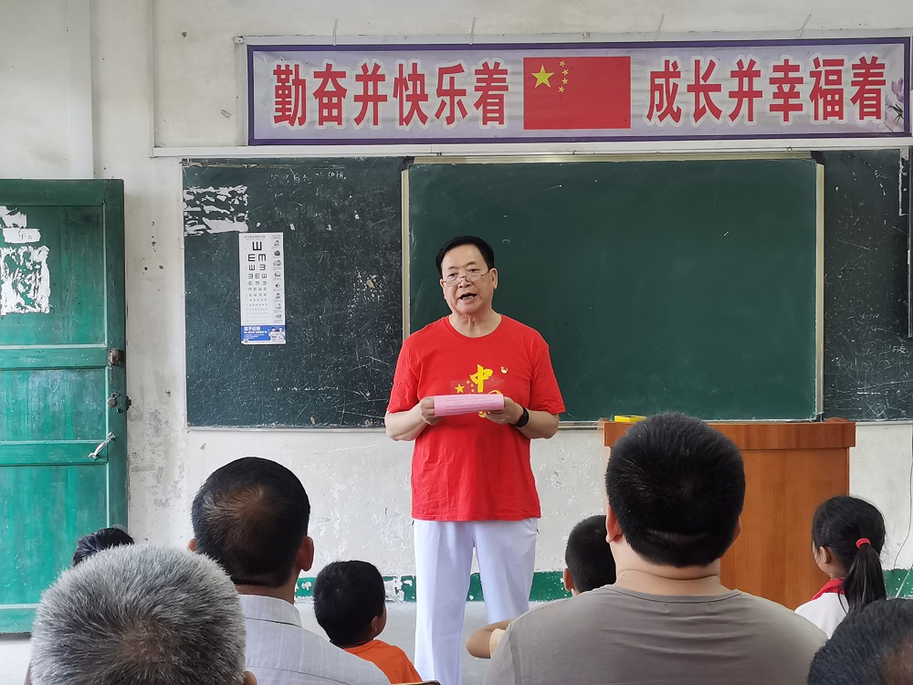 區關工委執行主任蔡爵銘講話1.jpg
