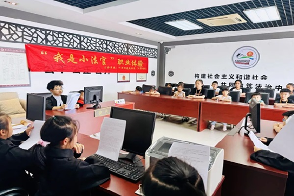 江陵街道葉澤湖村創新法宣矩陣 擦亮法治之光2.png