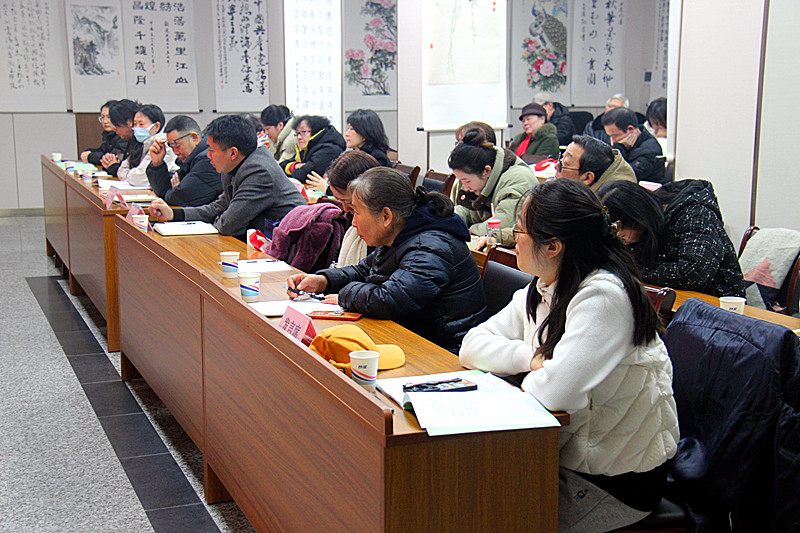 江蘇省南京市玄武區(qū)關(guān)工委召開“2024‘陽光心室’記錄本案例評選活動(dòng)”會(huì)議(4).jpg
