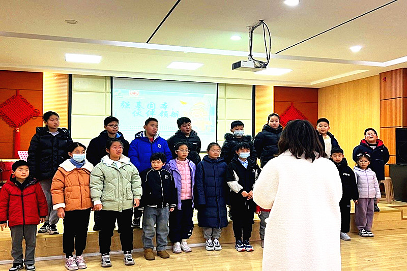 江蘇省南京市建鄴區莫愁湖街道明園社區關工委青少年“冬令營”系列活動圓滿結束(1).jpg