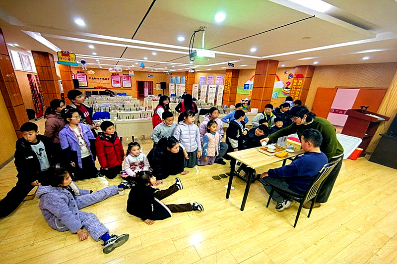 江蘇省南京市建鄴區莫愁湖街道明園社區關工委青少年“冬令營”系列活動圓滿結束(2).jpg