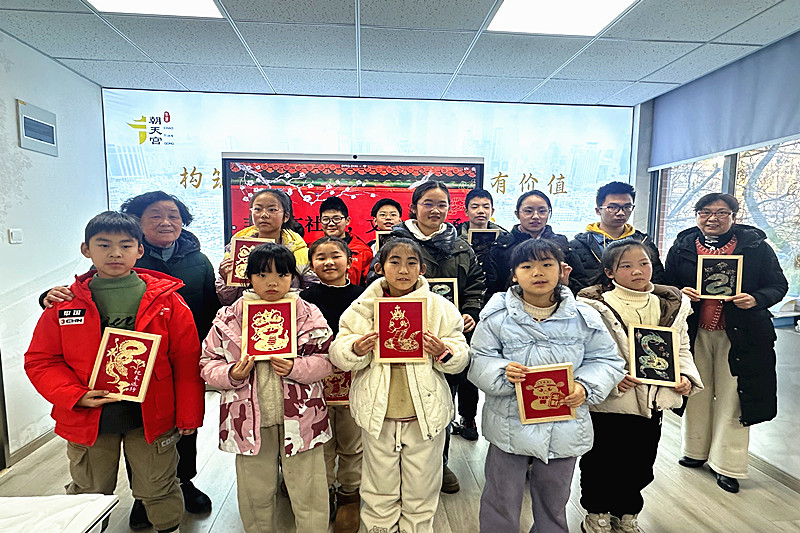 江蘇省南京市秦淮區(qū)朝天宮街道止馬營社區(qū)開展“以箔為墨，非遺流光啟新程”活動(dòng)(2).jpg