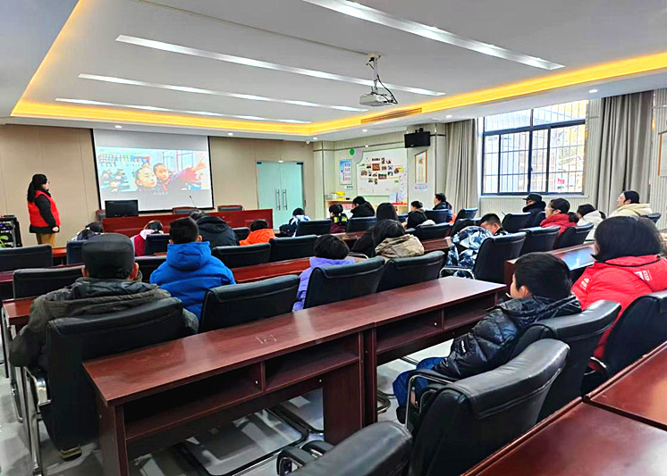 江蘇省南京市溧水區永陽街道交通路社區關工委開展“閱讀開啟智慧，書香潤澤少年”活動(1).png