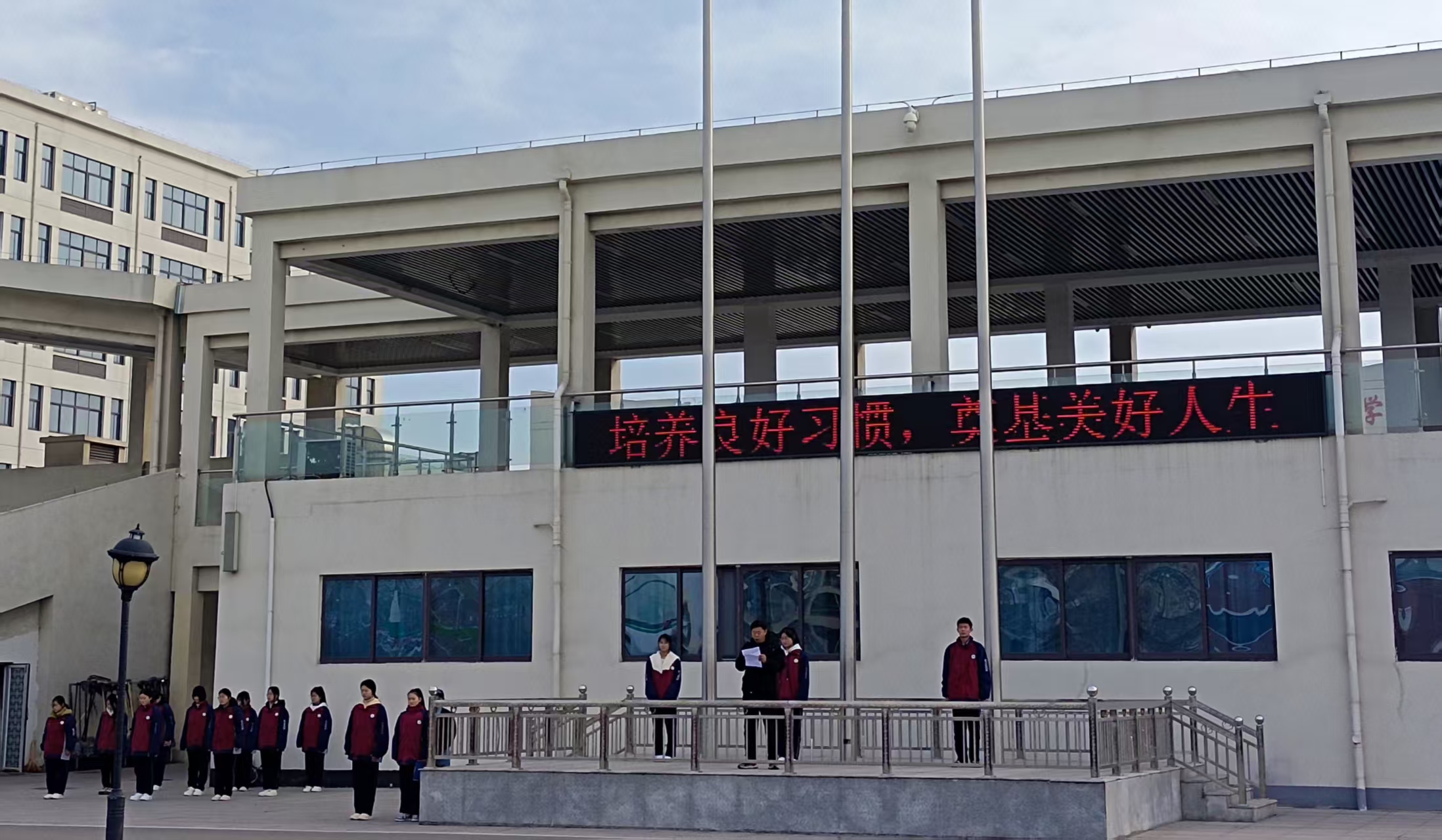 1739760492151126.jpg 勵志1.jpg