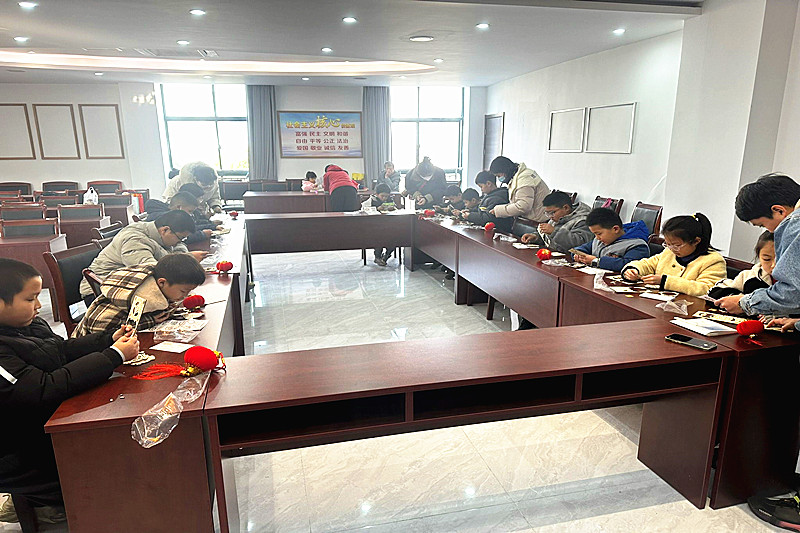 江蘇省南京市江寧區(qū)淳化街道王墅社區(qū)開展“探究歷法奧秘，感悟傳統(tǒng)文化”研學(xué)活動(dòng)(1).jpg