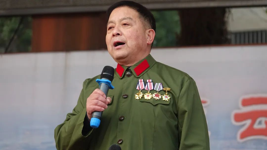 永修一中關(guān)工委開展國(guó)防教育開學(xué)第一課活動(dòng) (2).png