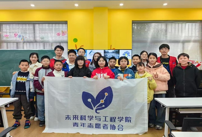 多彩相伴 賦能成長——八坼社區(qū)開展新市民子女關(guān)愛服務(wù)3.jpg