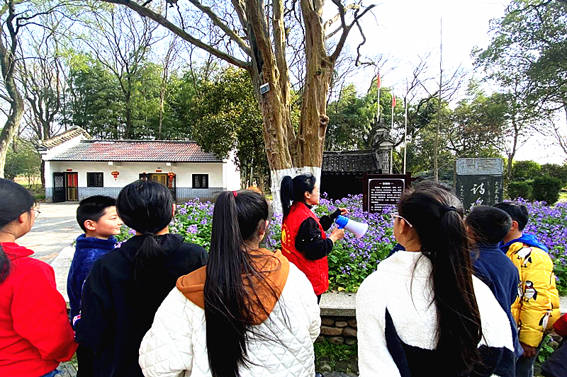 1742084516844698.png 江蘇省南京市高淳區固城街道關工委組織青少年開展植樹節護樹宣傳活動(2).png