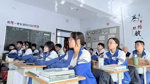 5f9157333c29a4f27c310dbcf6ce6a7.jpg