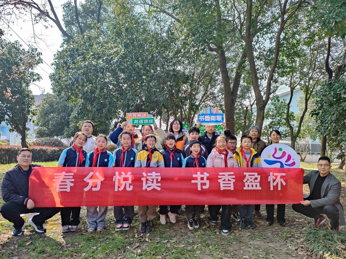 d7f4758fa67077c31bac0e30c4e3c70.jpg