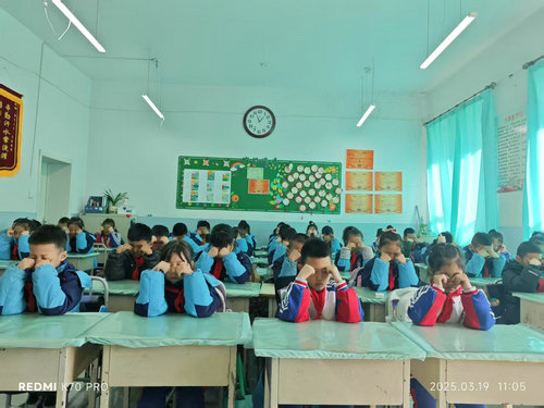 陽明小學防近視宣傳月1_副本.jpg