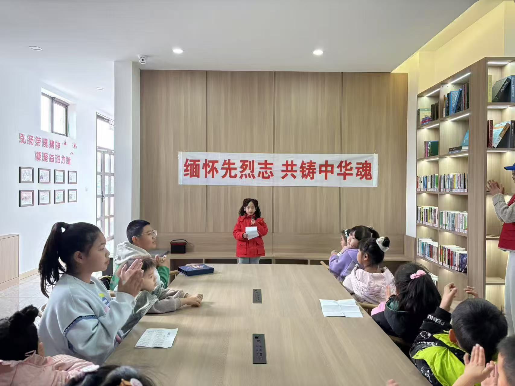 元寶山區平莊西城街道陽光社區關工委清明節故事分享活動照片1.jpg