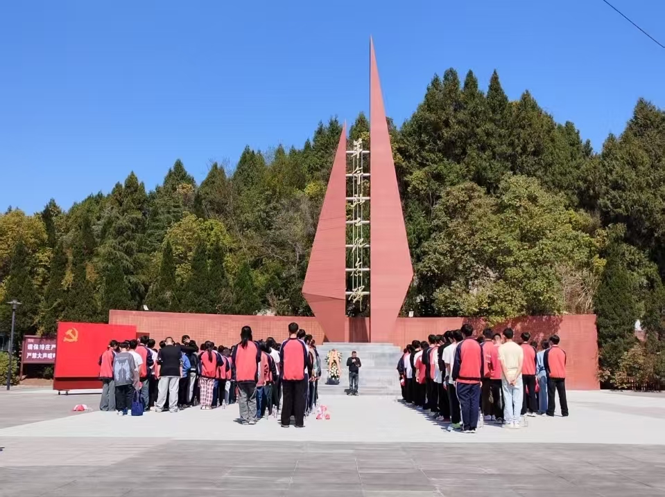 白.jpg
