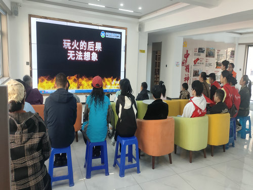 陽明街道匯智服務(wù)中心安全宣傳1_副本.jpg